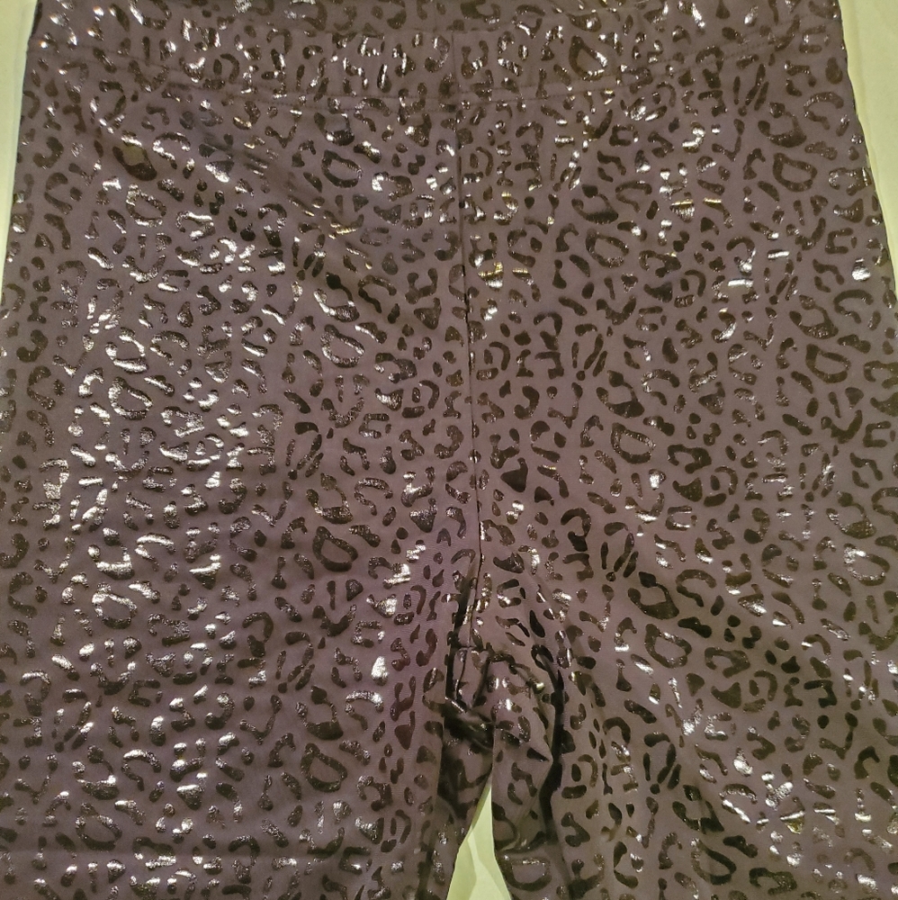 sale Leopard Biker Shorts!! - Picture 3 of 3